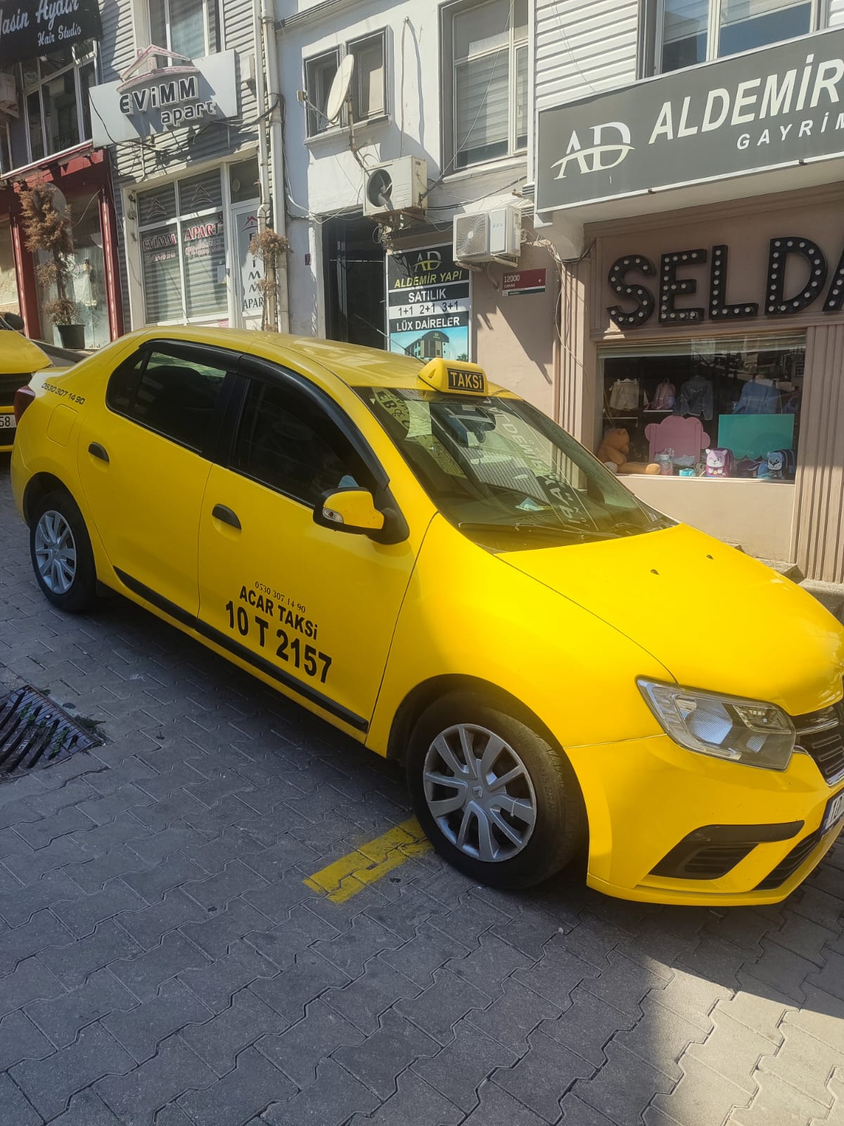 Acar Taksi Haydar Çavuş'taki merkez durağımız. Bandırma en yakın taksi. 